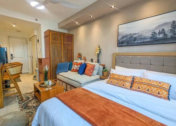 Bright & Stylish In Commonwealth, Up Diliman Apartamento