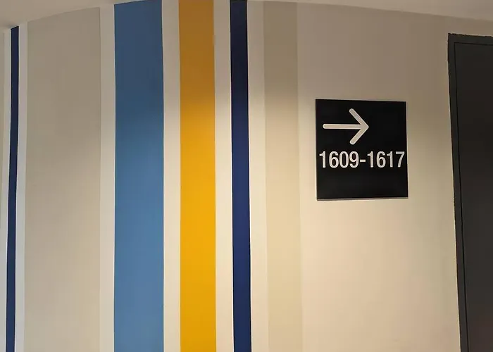 Apartamento Bright & Stylish In Commonwealth, Up Diliman Manila