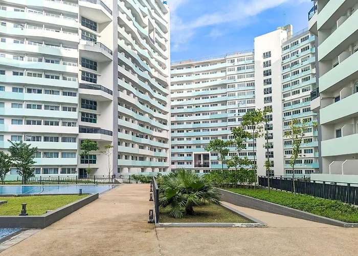 Bright & Stylish In Commonwealth, Up Diliman Apartamento